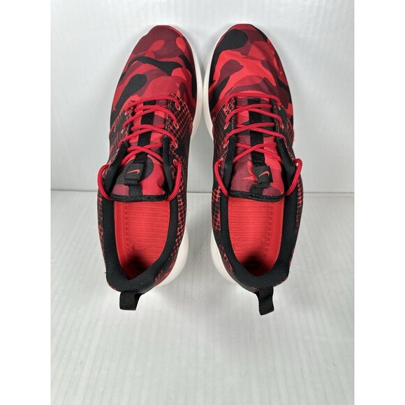 Size 10 Men’s Nike Roshe One Red Black Print Shoe Sneaker 655206-606 NEW - Picture 6 of 8